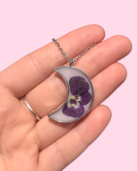 Pansy in Resin With Pink Necklace